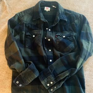 Levi’s plaid flannel snap shirt